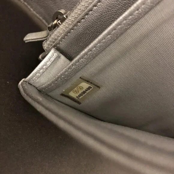 CHANEL Mademoiselle CC Logo Leather Long Bifold Wallet Silver/2BJ1823 - Picture 8 of 8